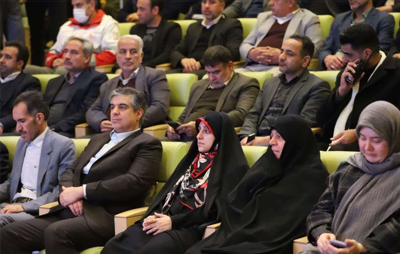 همایش بزرگ زن در اندیشه حضرت امام خمینی (ره) در شهرستان خمین برگزار شد