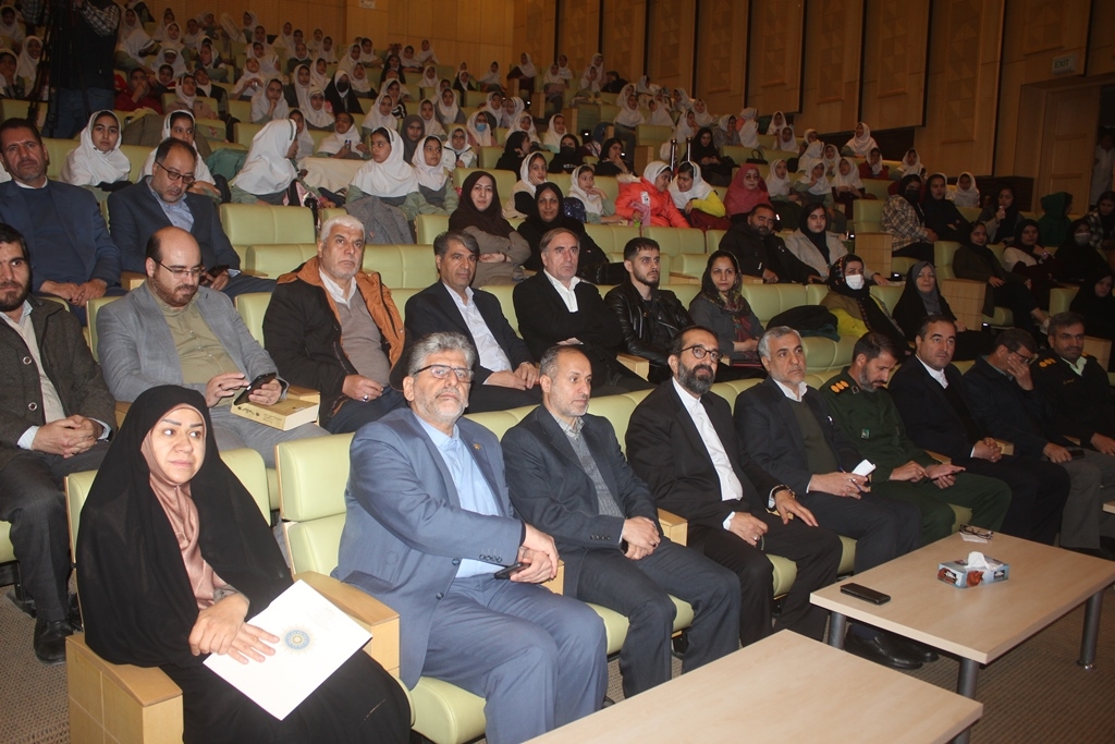 آئین اختتامیه رویداد استانی "جایزه روح الله" در شهرستان خمین برگزار شد