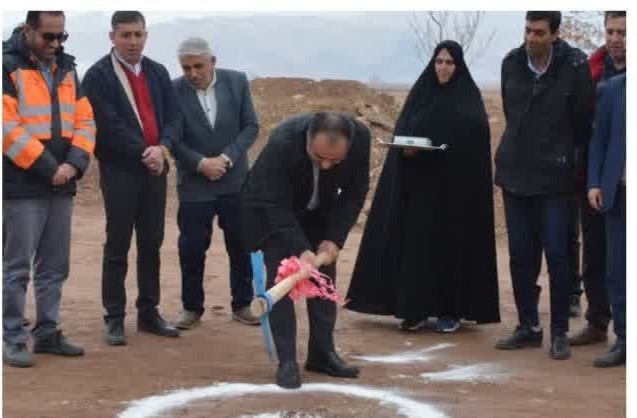 آیین کلنگ‌زنی پروژه‌ی میدان ورودی شهر نیم‌ور برگزار شد.