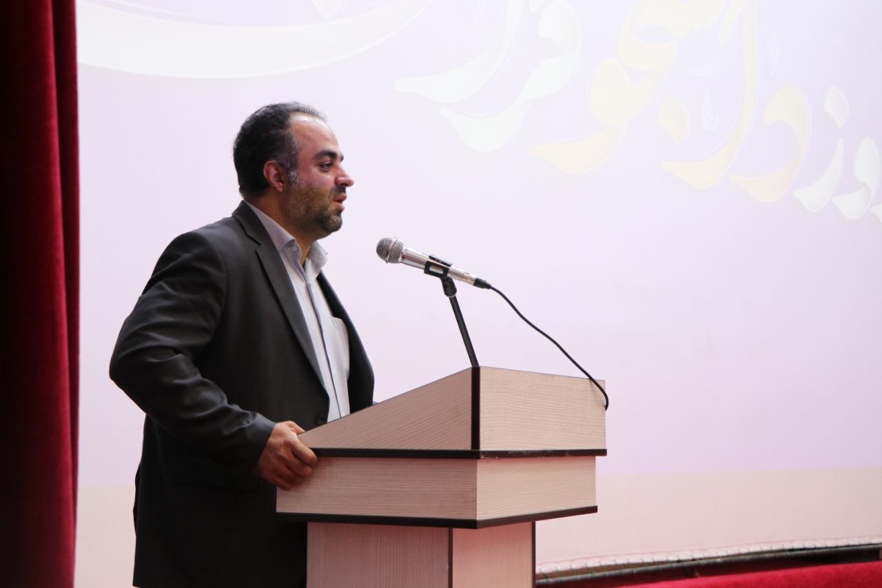 جشن روز دانشجو در مرکز آموزش عالی محلات و دانشگاه آزاد واحد محلات برگزار شد.