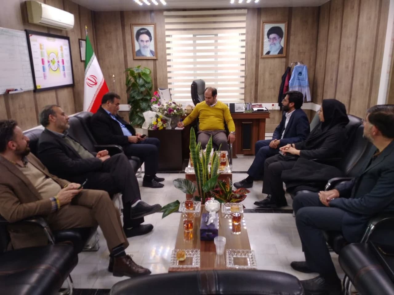 مدیر عامل شرکت شهرک های صنعتی و مدیر کل تعاون ، کار و رفاه اجتماعی استان با سرپرست فرمانداری خمین دیدار کردند