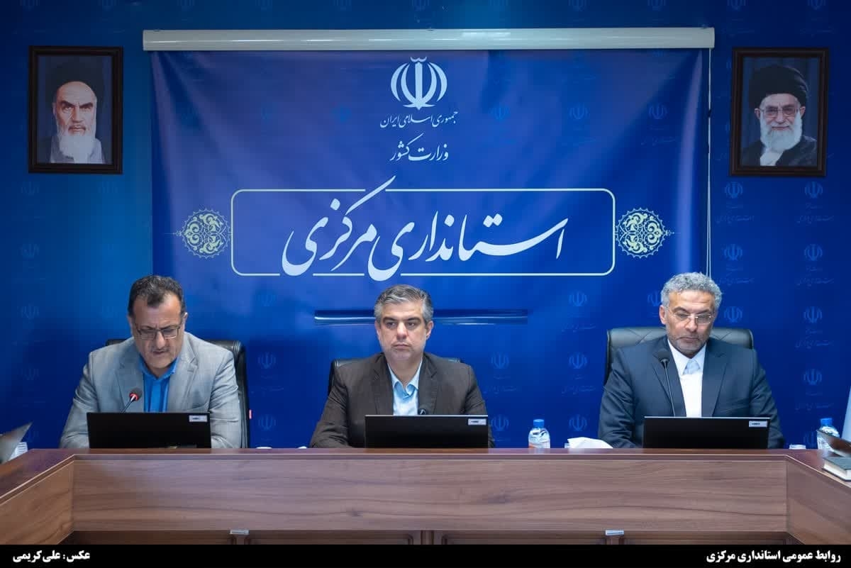 استاندار مرکزی: بهره‌وری یعنی از منابع موجود استفاده بهینه‌تری داشته باشیم