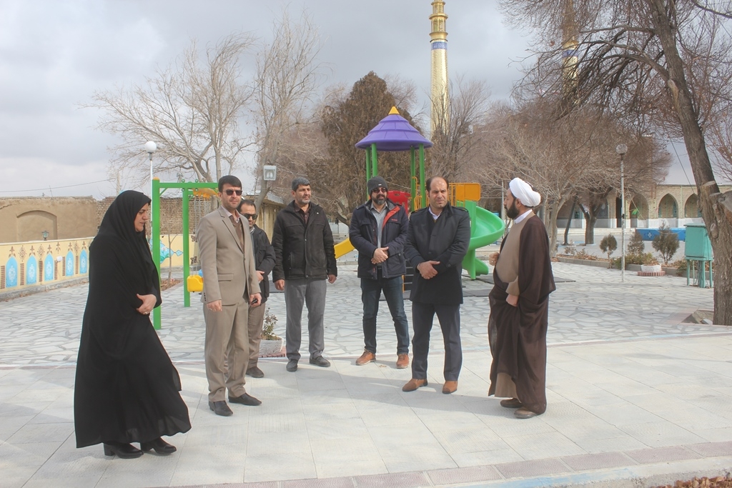 سرپرست فرمانداری و رئیس دادگستری شهرستان از تعدادی از بقاع متبرکه خمین بازدید کردند