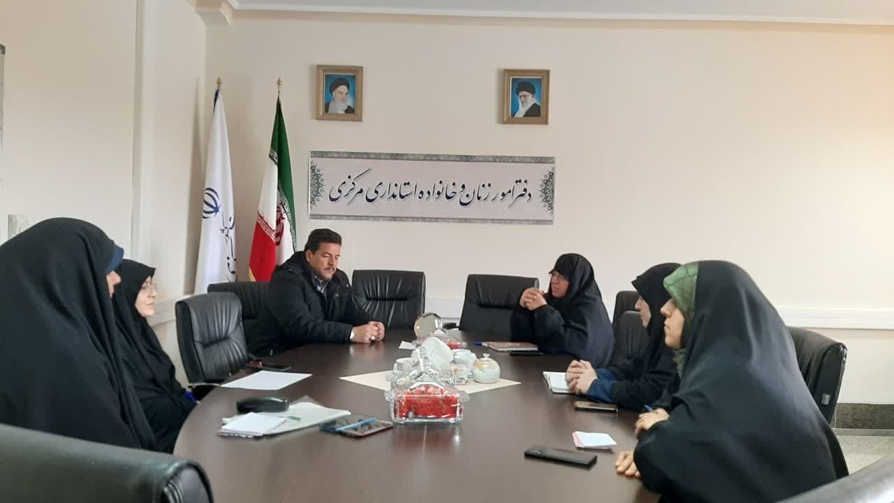 جلسه برنامه ریزی  ارتقا فرهنگ  زیست عفیفانه با هدف تحکیم  بنیان خانواده به ریاست مفتح  زاده مدیر کل امور زنان وخانواده برگزار شد .