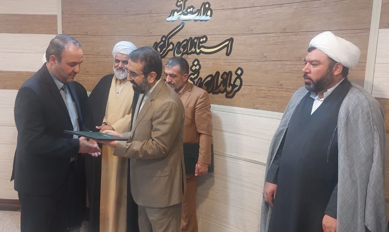 آئین تکـریم و معارفه فرماندار شهرسـتان زرندیه برگزار شد