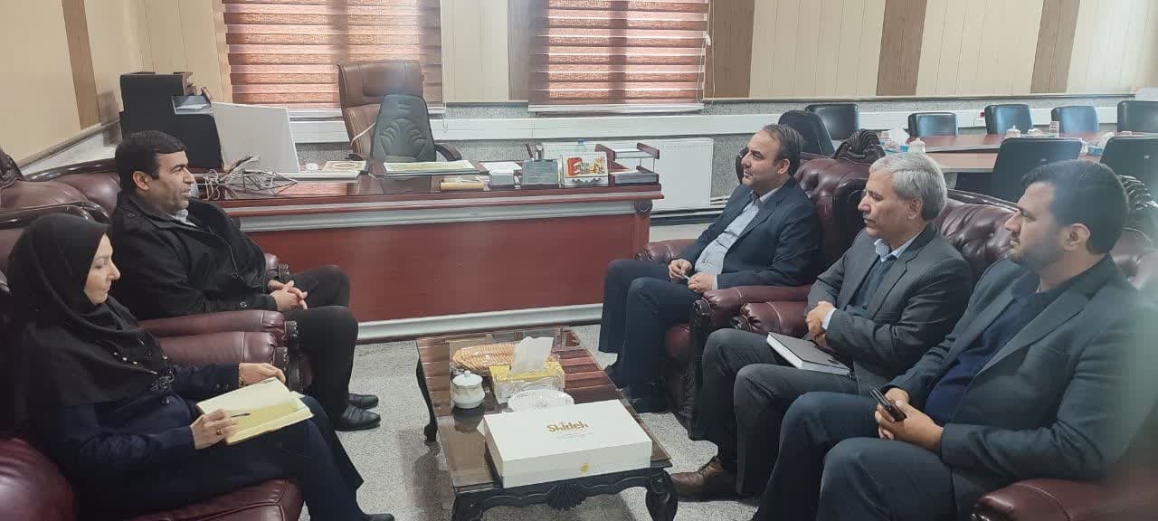 دیدار مدیر کل تامین اجتماعی با فرماندار