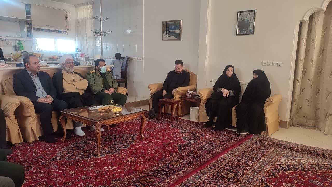 دیدار فرماندار  با خانواده محترم شهیدان محمدیان