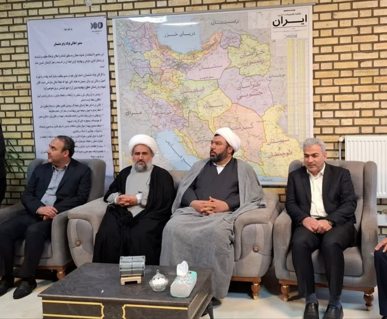 بازدید فرماندار از کارخانه فولاد دشتستان