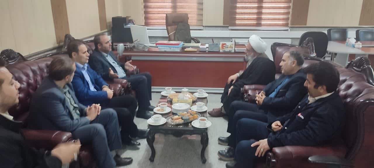 دیدار امام جمـعه زاویه با فرماندار