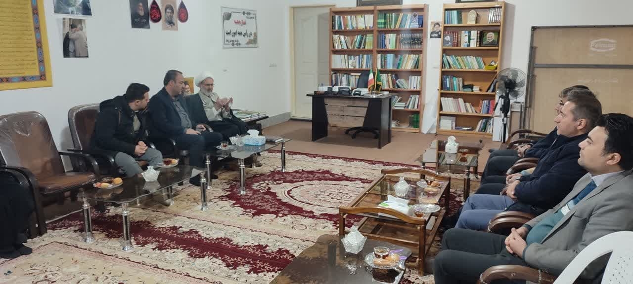 دیدار فرماندار با امام جمعه پرندک