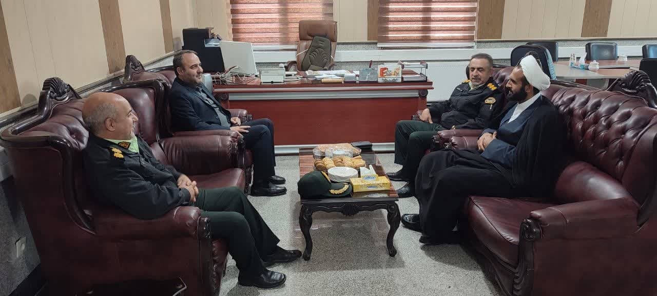 دیدار فرمانده انتظامی شهرستان با فرماندار