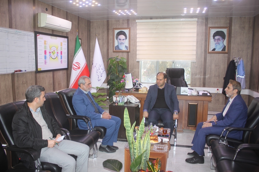 مدیر کل دامپزشکی استان با سرپرست فرمانداری خمین دیدار کردند