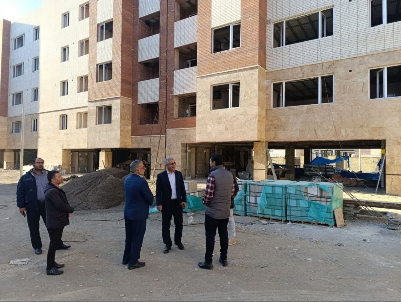 بازدید معاون استاندار از پروژه‌های عمرانی شهرستان دلیجان