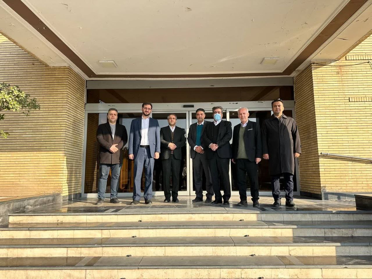 بازدید فرماندار ویژه و رئیس دادگستری ساوه از شهرصنعتی کاوه