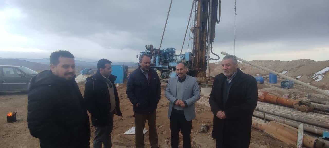 بازدید از پیشرفت فیزیکی احداث چاه عمیق آب شرب روستای علیشار