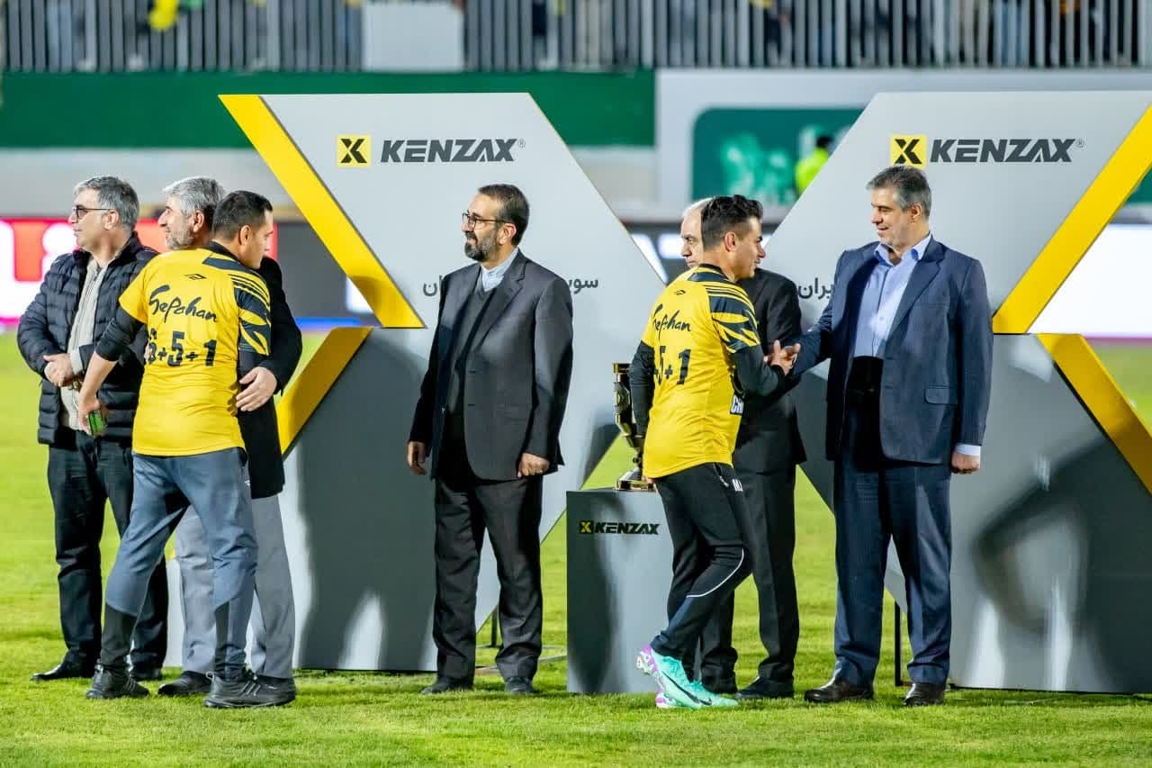 میزبانی خوب از دیدار حساس سوپرجام فوتبال ایران در اراک