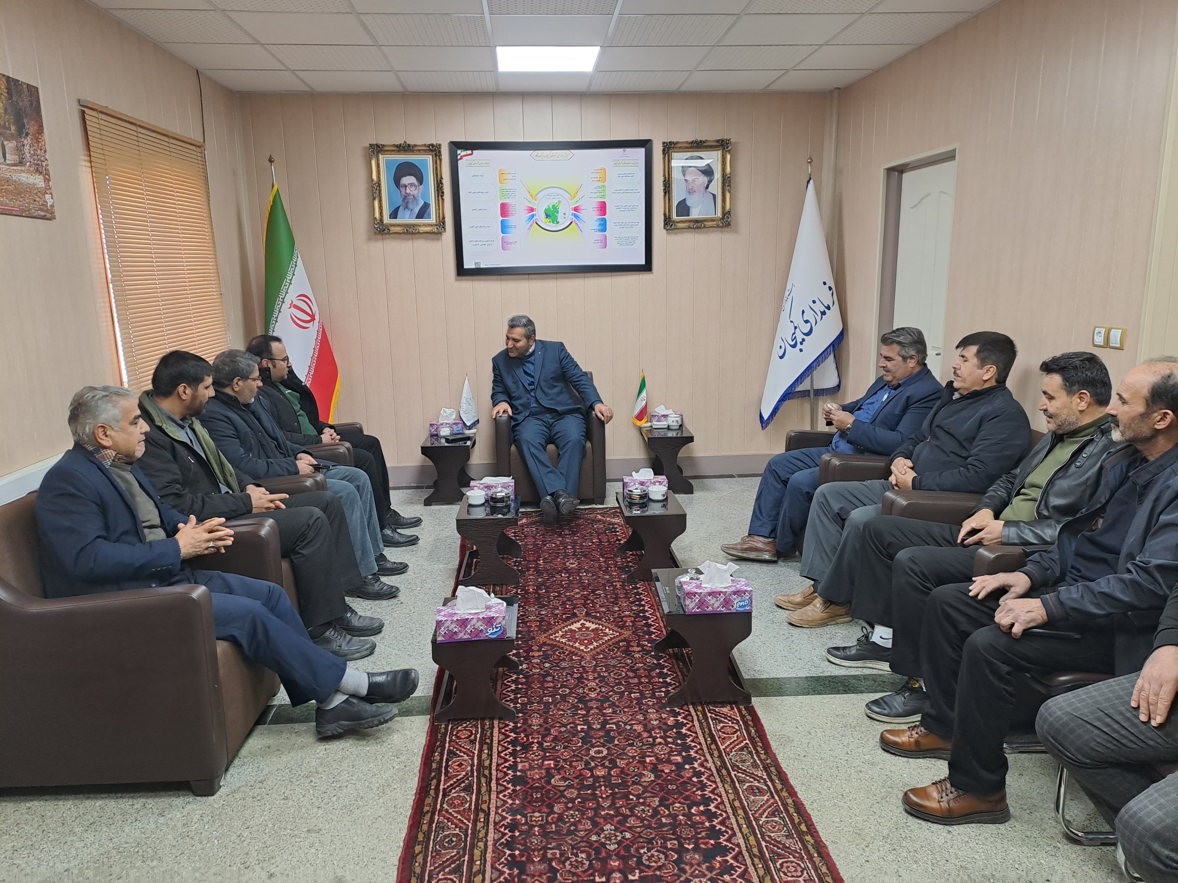 دیدار دکتر یوسفی سرپرست شبکه بهداشت و درمان شهرستان به اتفاق همکارن و اعضای شورای اسلامی بخش میلاجرد