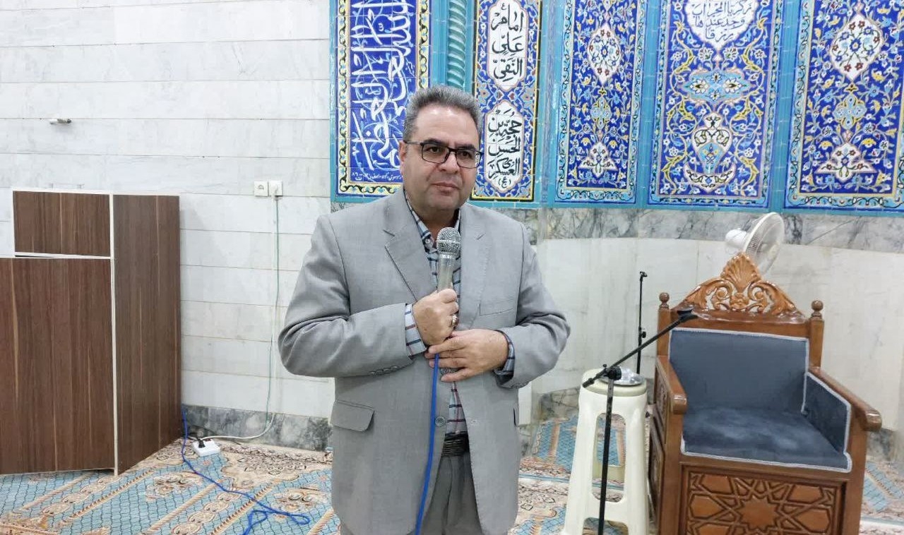 حضور امام جمعه و سرپرست فرمانداری شهرستان محلات در مسجد حضرت ابوالفضل(ع)