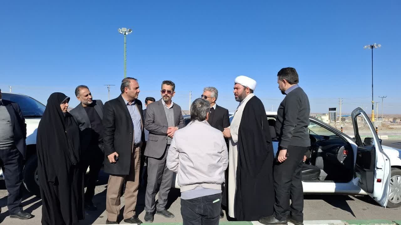 بازدید از وضعیت زمین چمن مصنوعی شهر پرندک