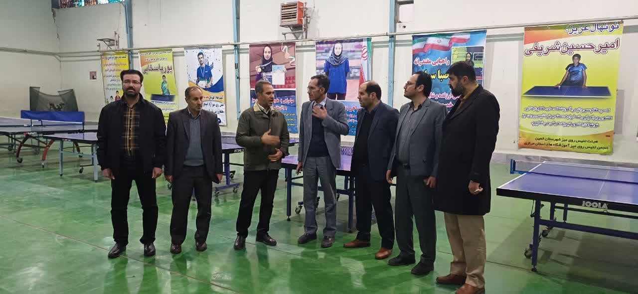 سرپرست فرمانداری و نماینده مردم خمین در مجلس از تعدادی از اماکن ورزشی و پروژه های ورزشی در حال بازسازی شهر خمین بازدید کردند