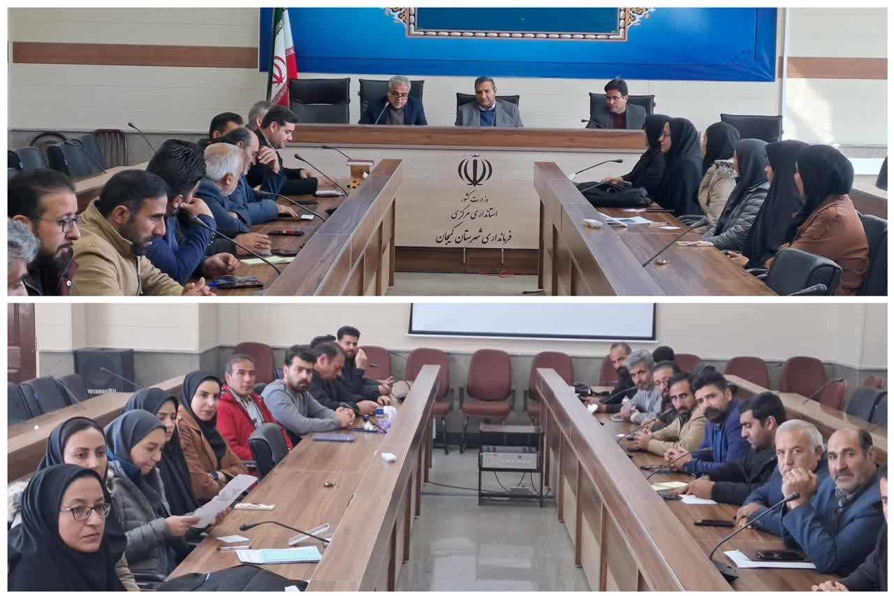 نشست مشورتی دهیاران بخش مرکزی شهرستان کمیجان  با سرپرست فرمانداری و بخشدار مرکزی