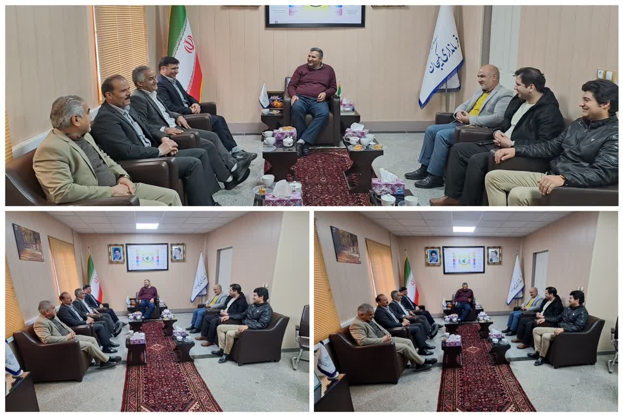 دیدار شهرداران و اعضای شورای اسلامی شهرهای خنداب و جاورسیان با دکتر مددی  سرپرست فرمانداری شهرستان کمیجان