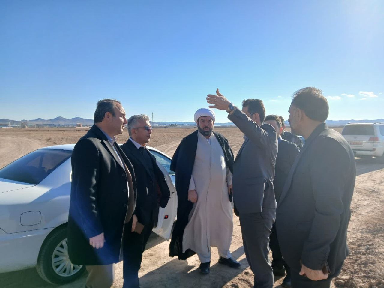 بازدید از محل احداث طرح نیروگاه خورشیدی