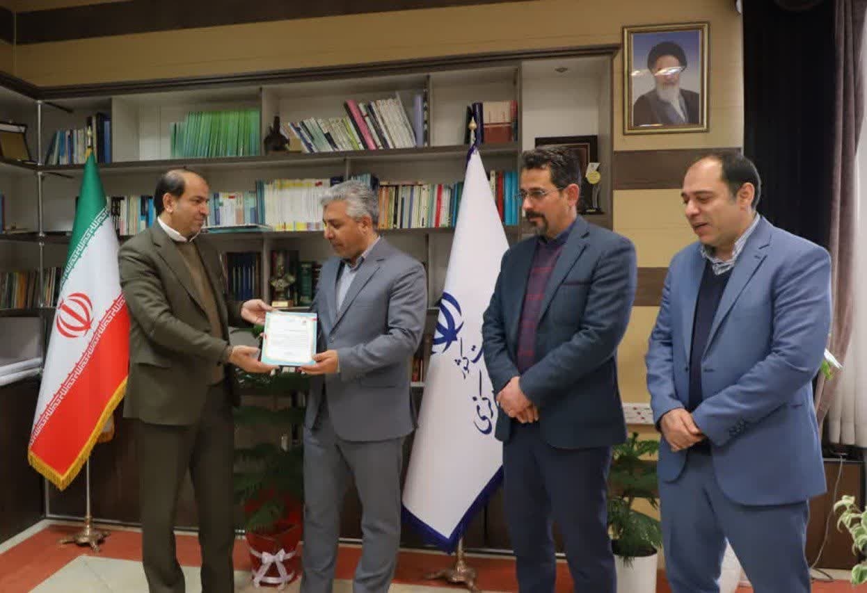 معاون استاندار: مسئولان وظیفه دارند در جهت حل مسائل ایثارگران حرکت کنند