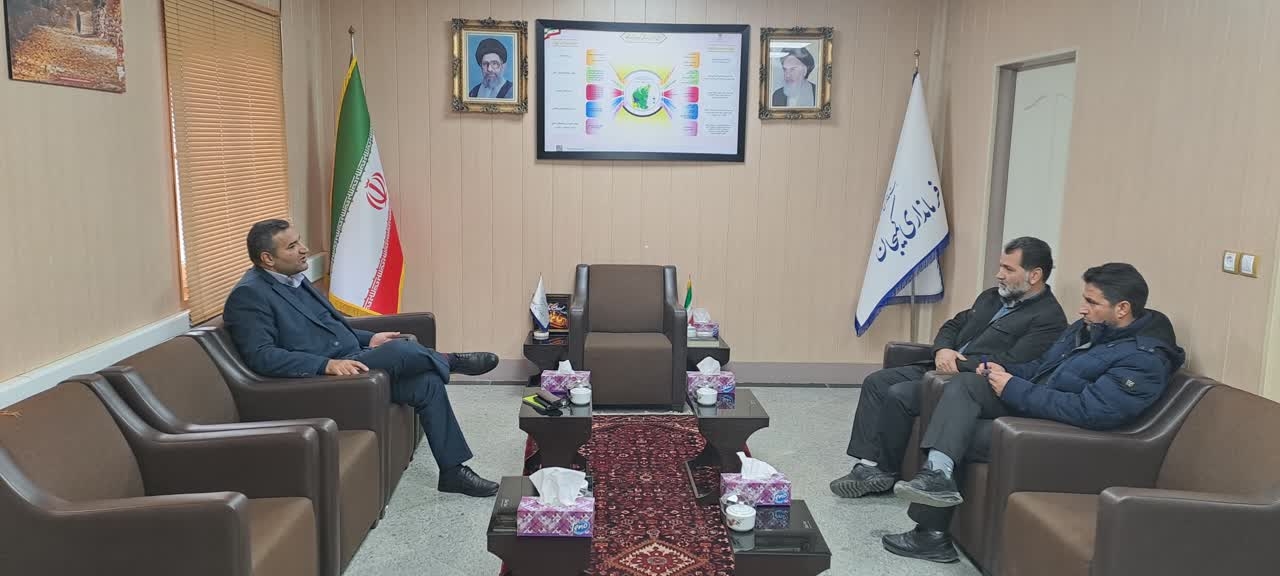 نشست  شهردار ورئیس شورای اسلامی شهر کمیجان با دکتر مددی سرپرست فرمانداری