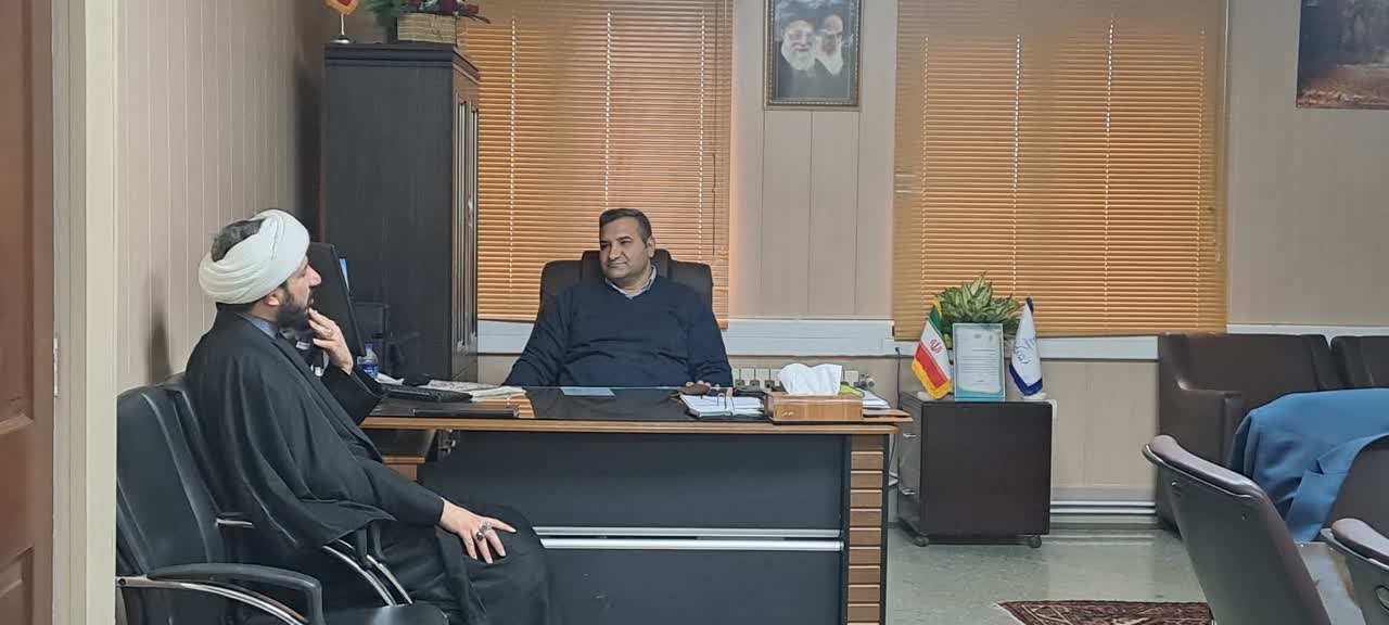 نشست حجت الاسلام شطی امام جمعه شهر میلاجرد با دکتر مددی سرپرست فرمانداری