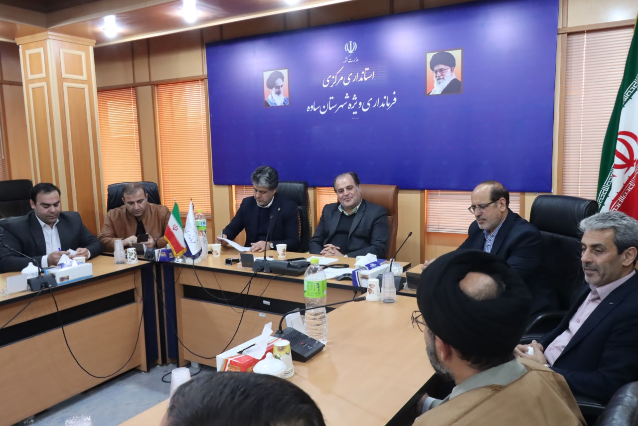 دیدار شهردار، اعضای شورا و کارکنان شهرداری ساوه با فرماندار ویژه ساوه