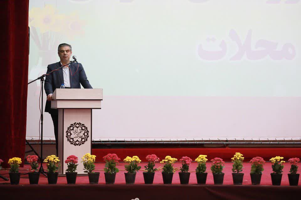 تقویت تولید، ایجاد اشتغال و سرمایه‌گذاری برنامه اولویت‌‌دار استان مرکزی‌ است