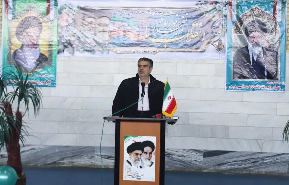 استاندار مرکزی: موضوع آموزش، بهداشت و اشتغال در روستاها را در اولویت داریم