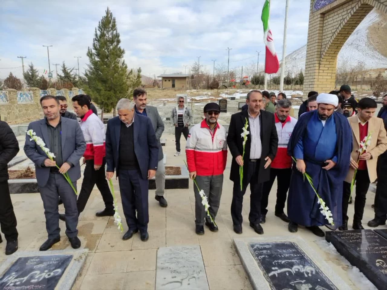 گلباران گلزار مطهر شهدای شهر رازقان