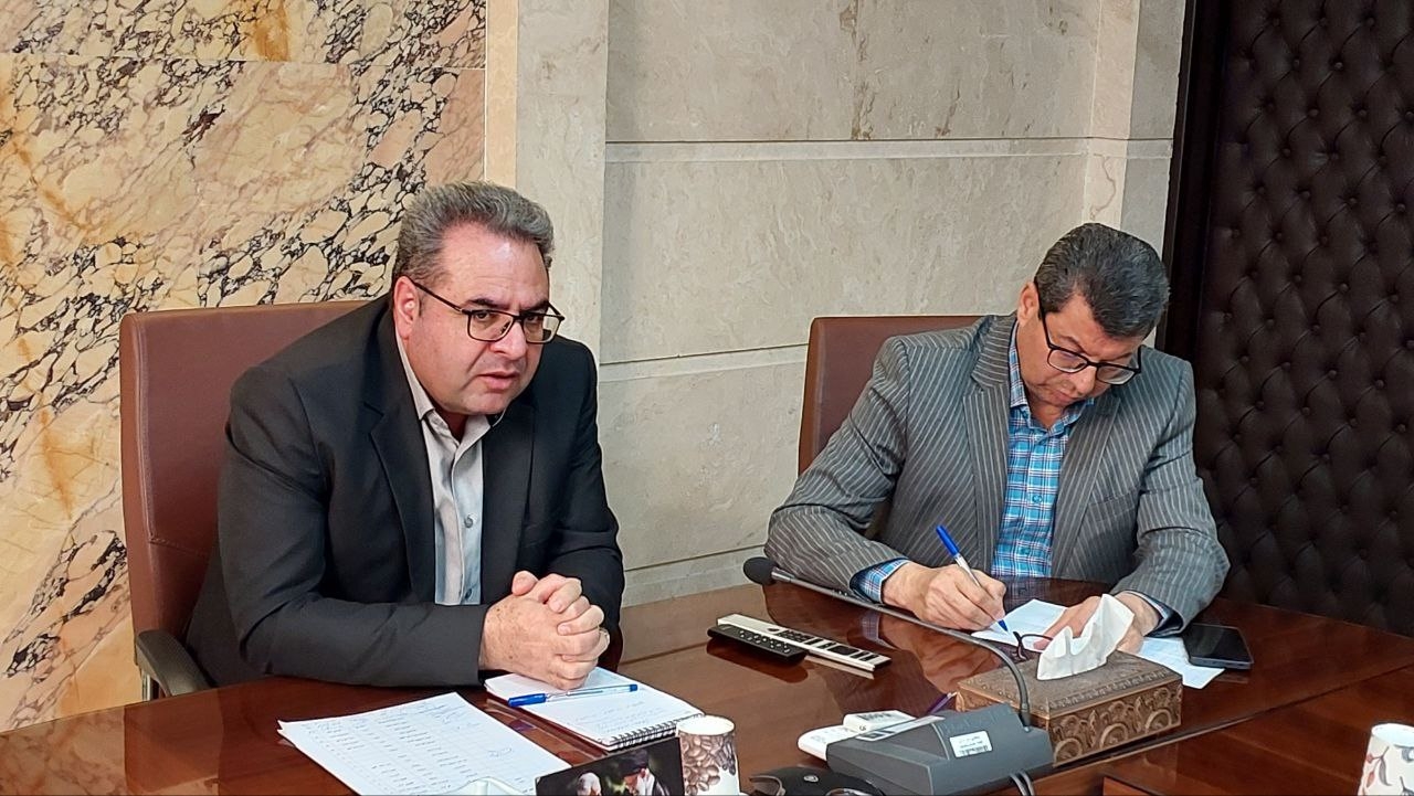 جلسه کمیسیون کنترل و ساماندهی اتباع و مهاجرین خارجی شهرستان محلات  برگزار شد.