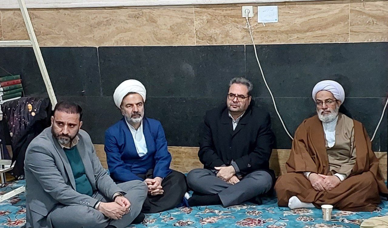 پنجمین جشن بزرگ وفا و ادب در محلات برگزار شد.