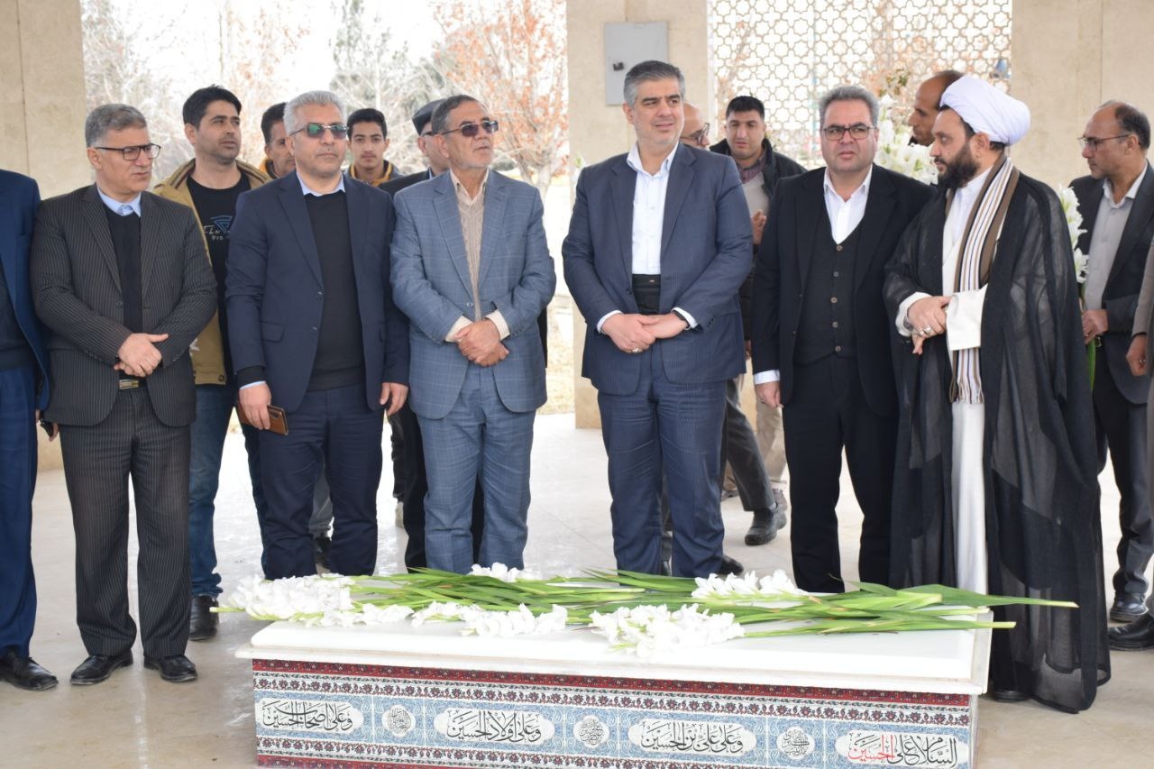 تجدید میثاق استاندار مرکزی با آرمان‌های شهدای والامقام، در شهر نیم‌ور