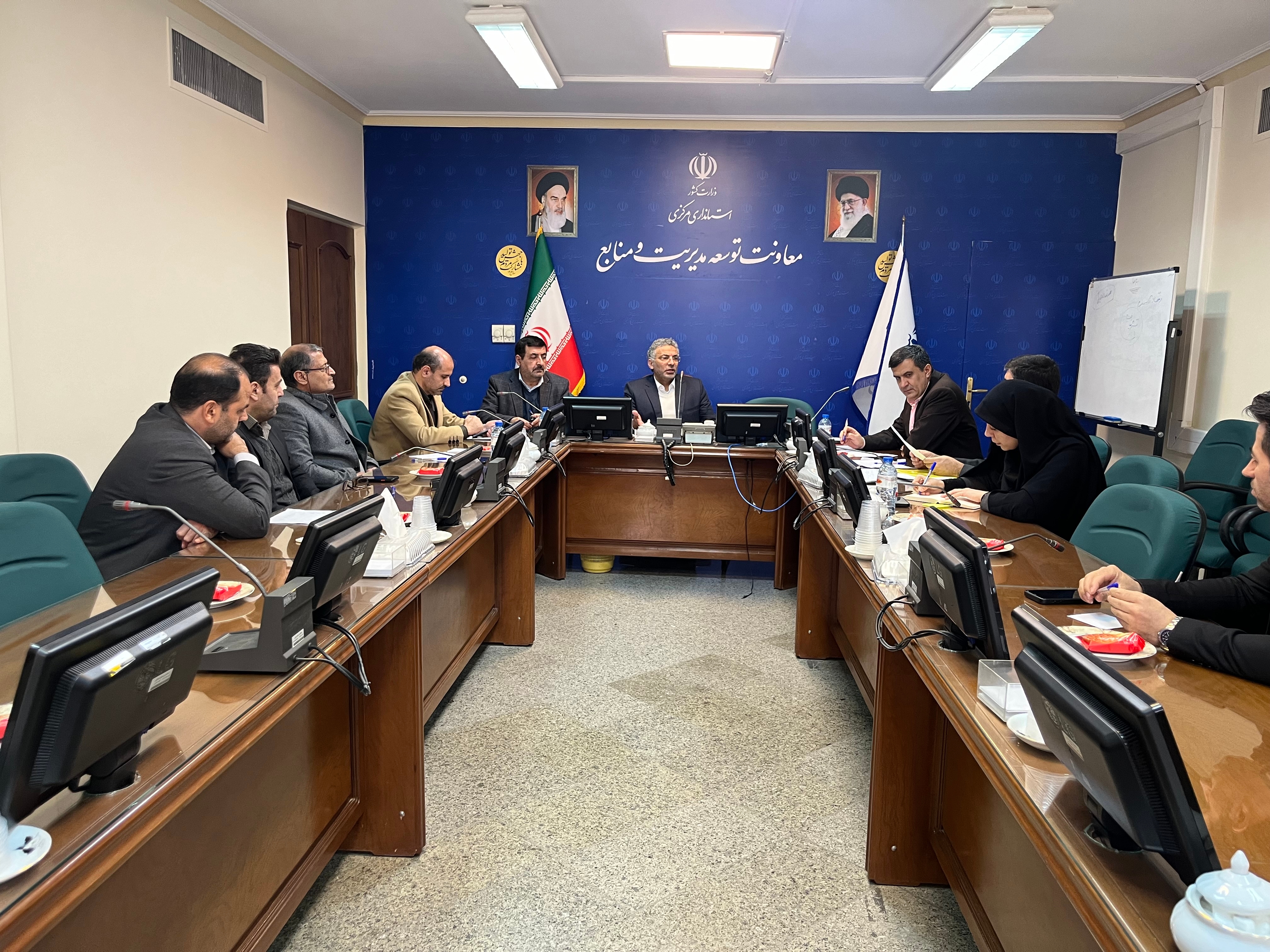 برگزاری جلسه کمیته سرمایه انسانی استانداری مرکزی