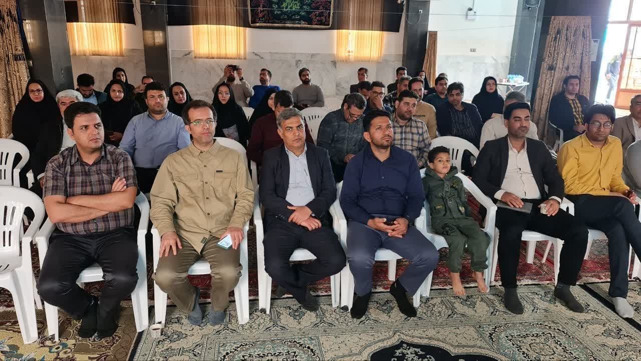 برگزاری کارگاه آموزشی ویژه مسئولین امور مالی و ناظرین فنی دهیاری های تابعه استان