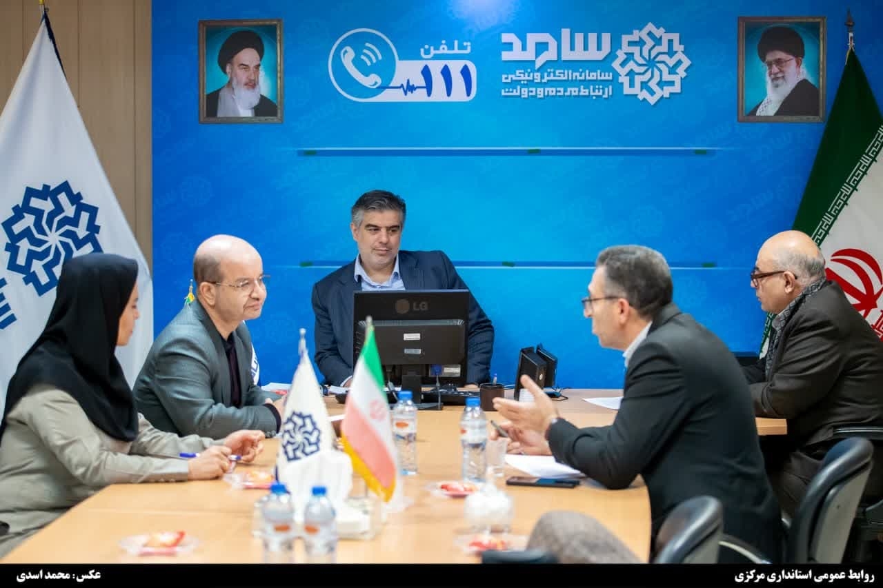 پاسخگویی تلفنی استاندار مرکزی/ شهروندان مسائل خود را بی واسطه با مدیر ارشد استان در میان گذاشتند