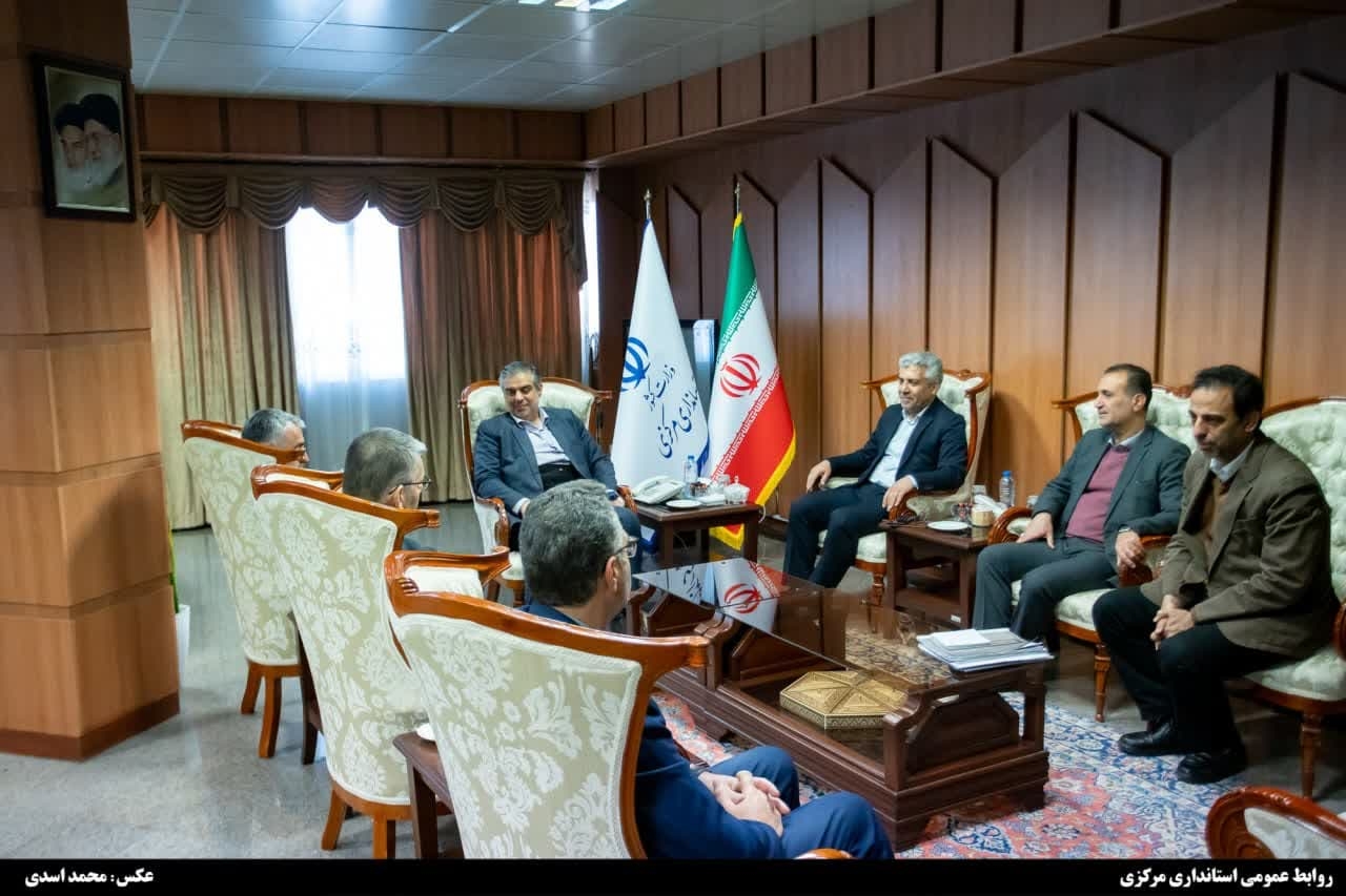 دیدار معاون آبفا کشور با استاندار مرکزی