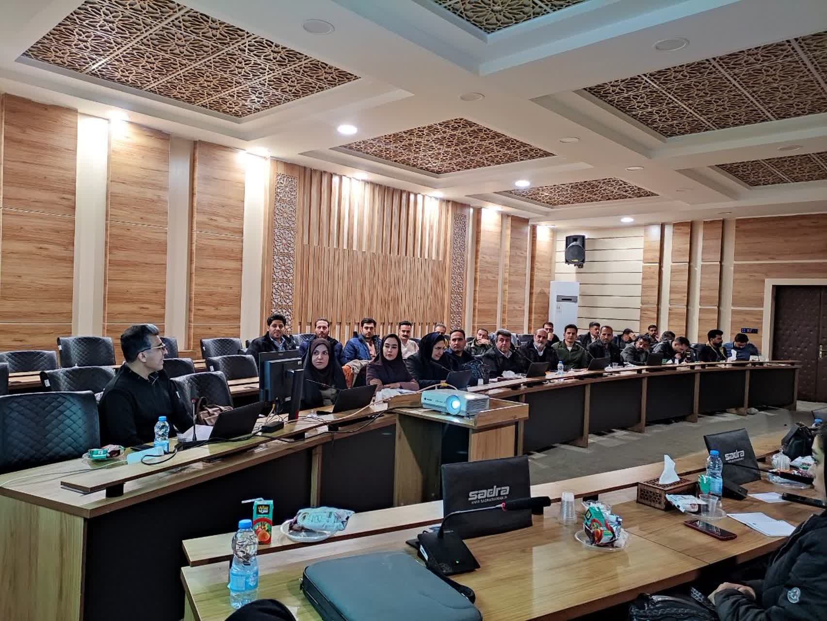 برگزاری کارگاه آموزشی، توجیهی "مدیریت نوین روستایی" و "سامانه هوشمند امداد (سها)"