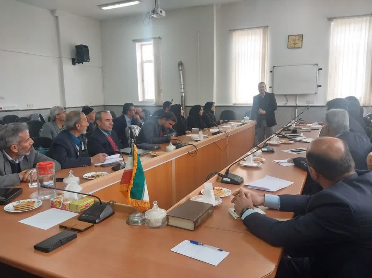 برگزاری کارگاه آموزشی، توجیهی "مدیریت نوین روستایی" و "سامانه هوشمند امداد (سها)" ویژه دهیاران بخش کمره شهرستان خمین