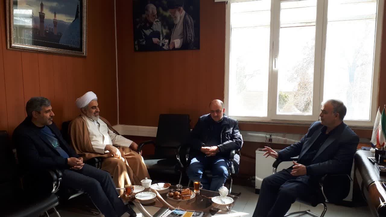 دیدار مدیر کل اوقات و امور خیریه استان مرکزی با دکتر حمیدی سرپرست فرمانداری شهرستان اراک