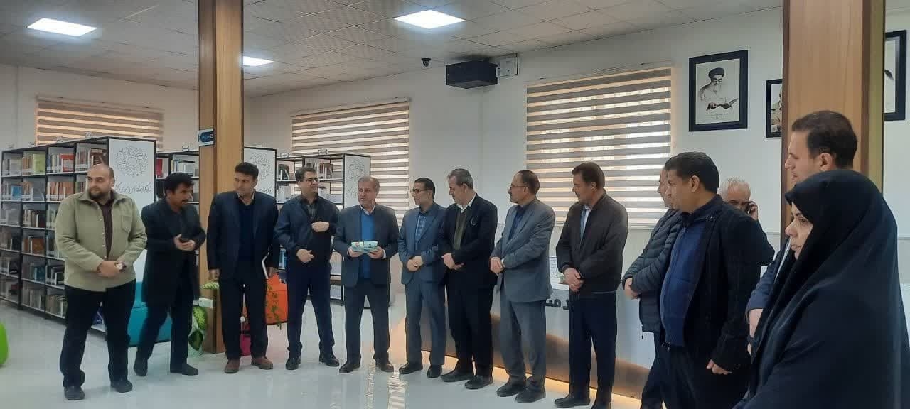 بازدید از کتابخانه عمومی شهر زاویه