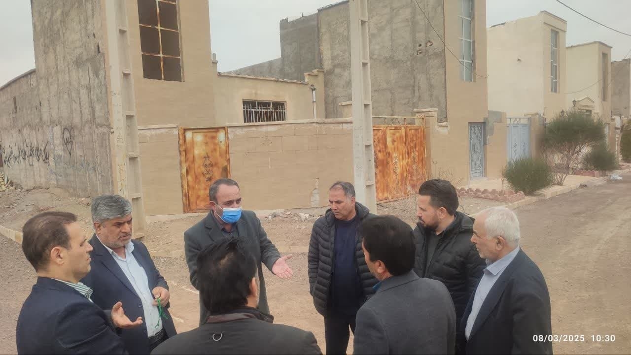 بازدید فرماندار  از سایت مسکن مهر شهر زاویه