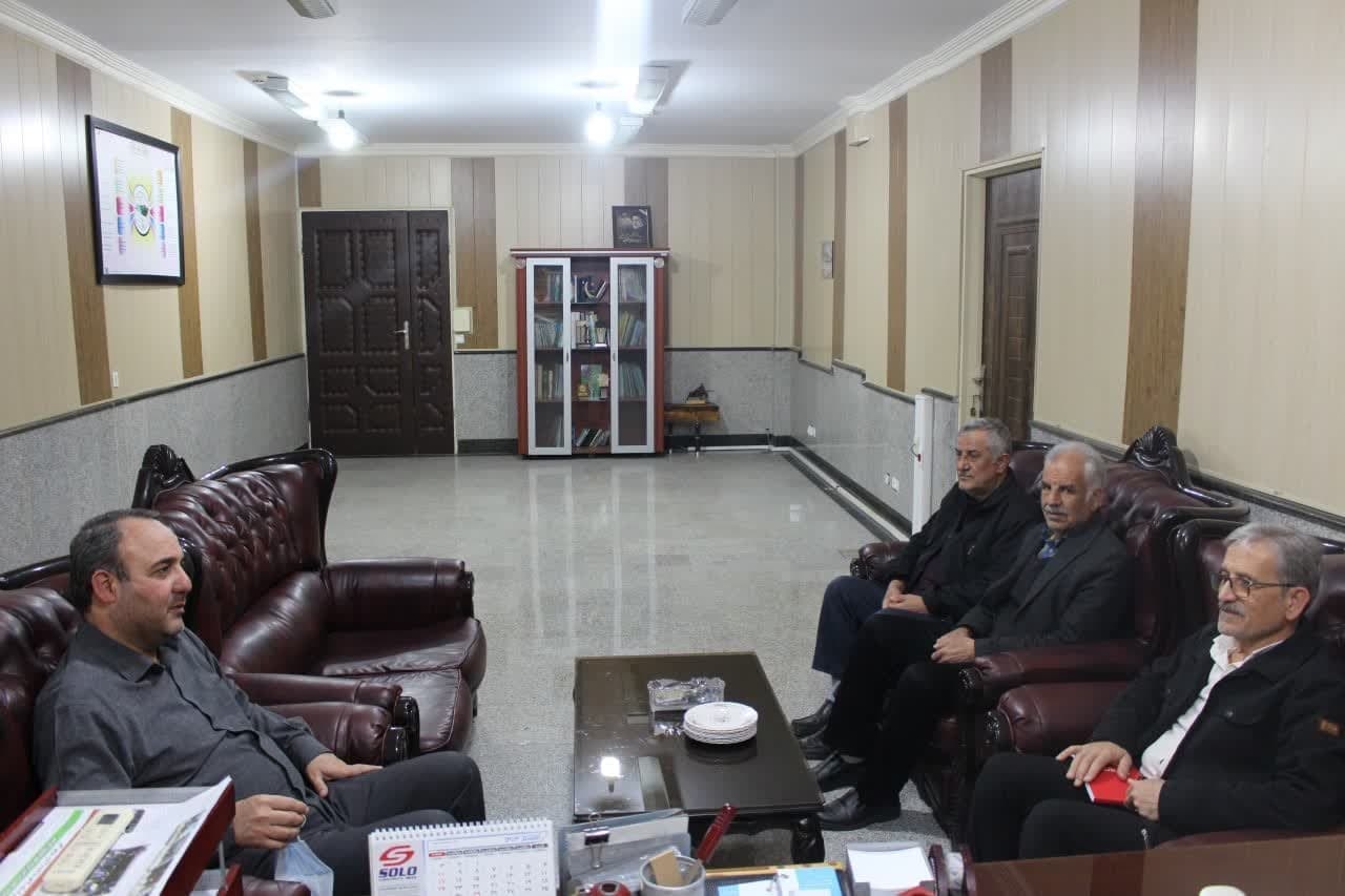 دیدار فرماندار با هئیت مدیره کانون بازنشستگان تامین اجتماعی شهرستان زرندیه