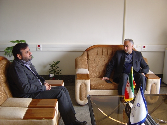 دیدار و ملاقات آقای حیدری مشاور استاندار و مدیر کل حراست استانداری با جناب آقای برنج زاده سرپرست اداره کل امنیتی و انتظامی ساعت 10 صبح روز دوشنبه مورخ 20/ 12/ 1403 برگزار گردید.