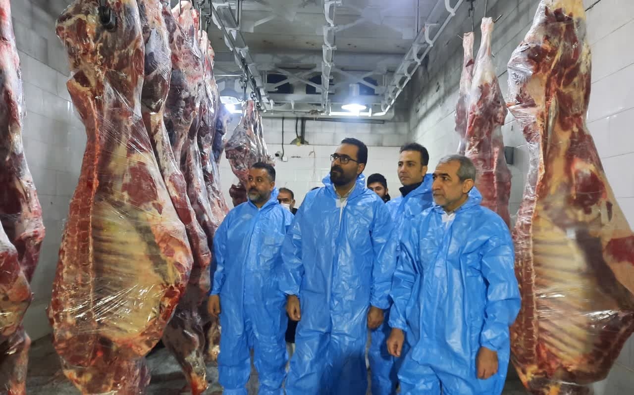بازدید سرزده پزشگ نیا مدیرکل پدافند غیرعامل و فتاحی مدیرکل دامپزشکی استان از کشتارگاه صنعتی اراک