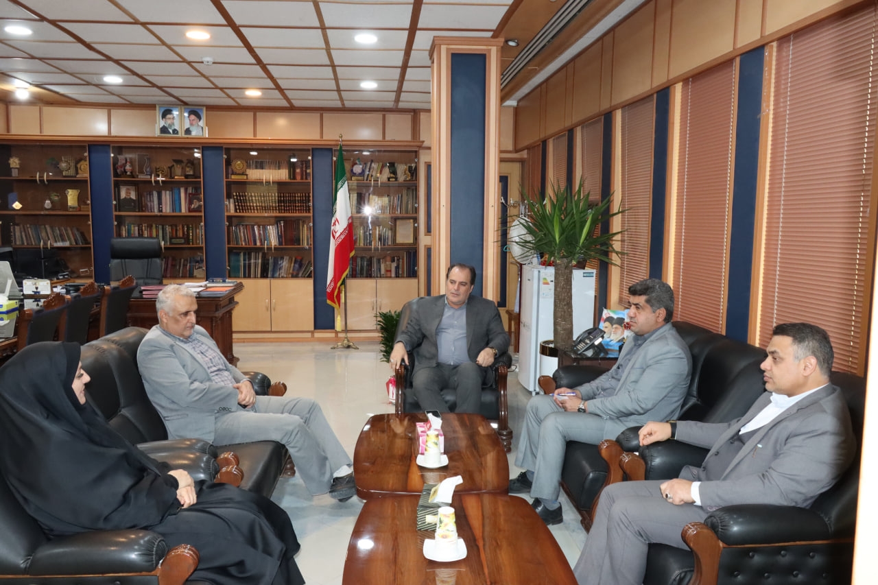 دیدار رئیس و کارکنان اداره ارشاد شهرستان با فرماندار